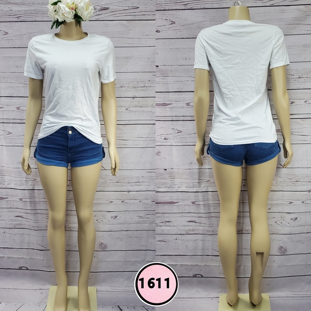 gildan small stretch white tshirt